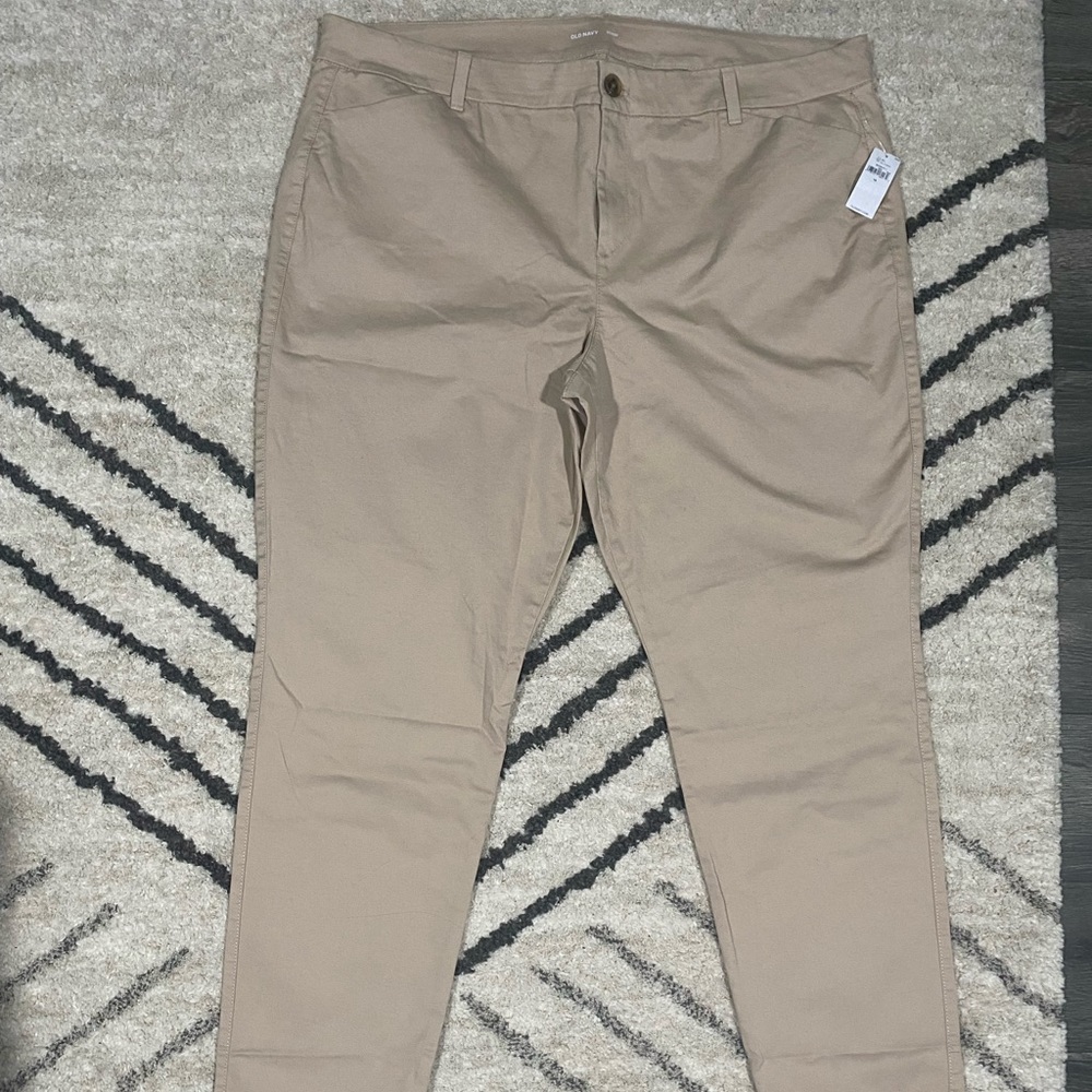 New with tags tan old navy jeans